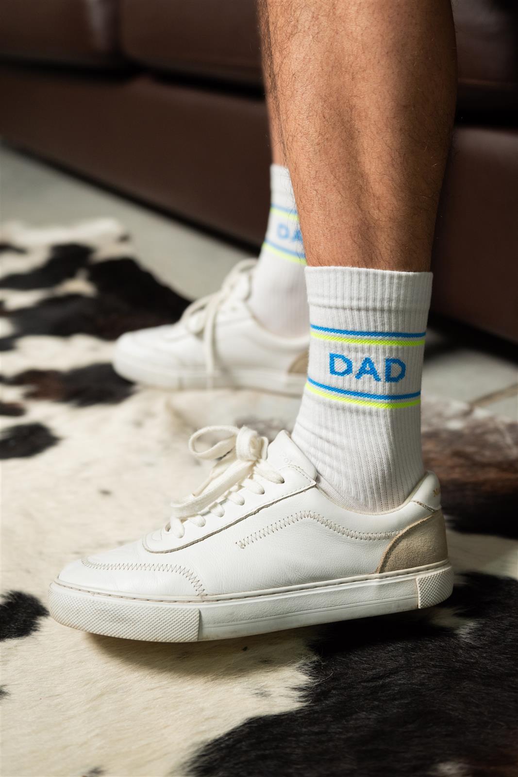 2 Dad Neon